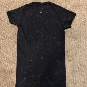 SOLD-Lululemon swiftly tee size 6